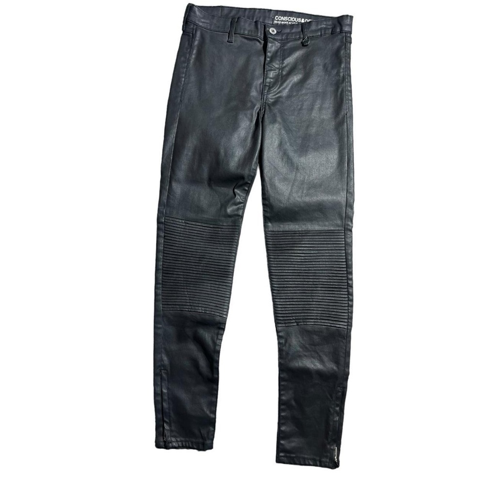 289- black biker trousers with a straight leg fit and zip fly #bikerbabe